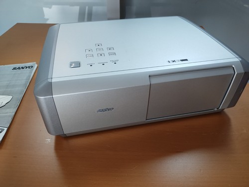 Sanyo plv proiettore - plv-z4, 3lcd